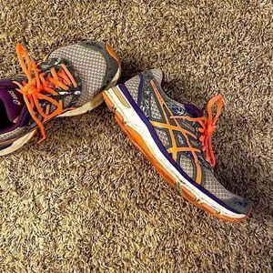 EUC Asics brand running shoes sneakers women’s 8M